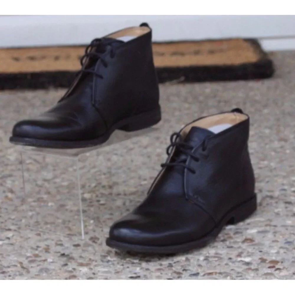 Frye Phillip Men's 9.5B Chukka bootie -New